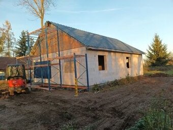 Prodej patrového rodinného domu ve stavu hrubé stavby.