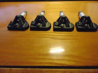 SNÍMAČE TLAKU v pneumatikách pro MERCEDES BENZ