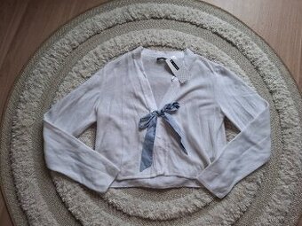 Bílý svetřík Brèal