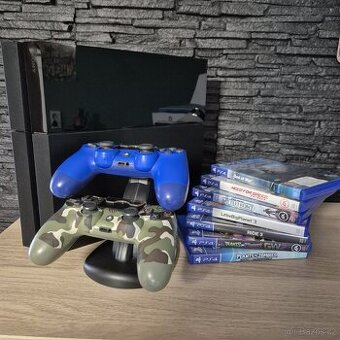 PlayStation 4 500GB + 2 Ovladače + 9 Her