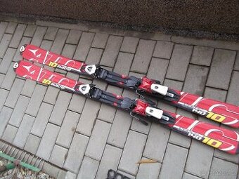 Juniorské carvingové lyže Atomic 140 cm