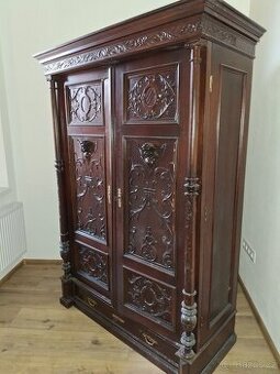 Prodám starožitný nábytek