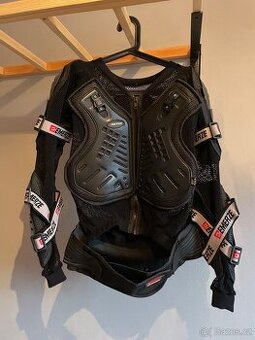 Chránič těla Emenrze EM7