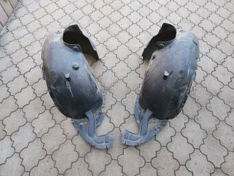 Octavia III - 17 originál přední nadkolí