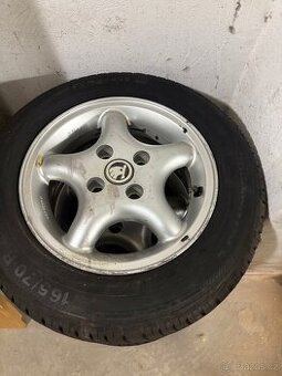 Alu kola s pneu - Škoda Favorit, Škoda Forman