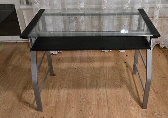 Prodám kancelářský stůl