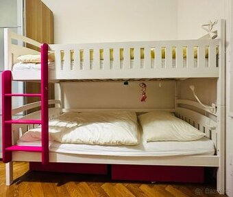 Dětská patrová postel