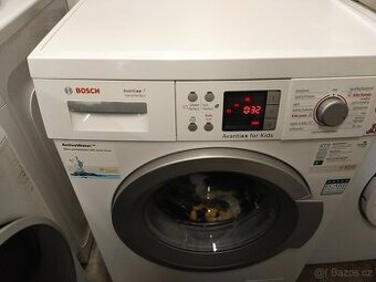 Prodám digitální pračku značky Bosch 7 kg Dovezu