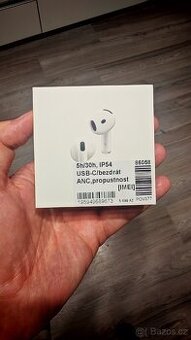 Apple AirPods 4 ANC