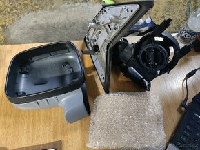 WV T5 pravé zrcátko manuální