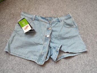 Nové džínové kraťasy velikost 164/170