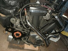 Prodám motor Buell XB9