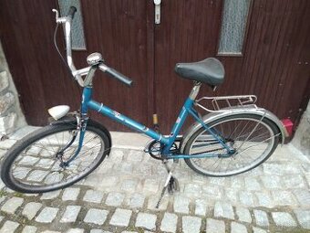 Starší retro dámské kolo favorit