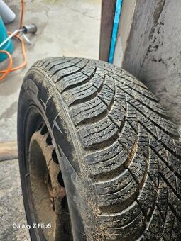 Zimní disky s pneu na Passat B5.5