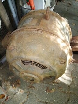 Velký motor MEZ Mohelnice