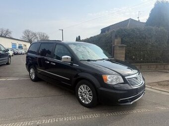 Chrysler Lancia Voyager Town 3,6 DVD Navi 2012