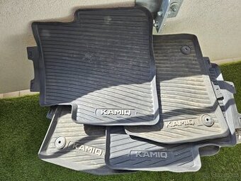 Celoroční gumové koberečky Škoda Kamiq