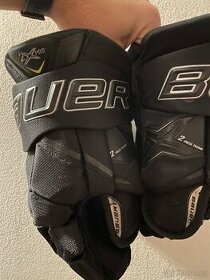 Hokejové rukavice Bauer 2x pro