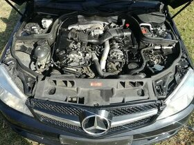 // Motor Mercedes C320 CDI, w204, 165kw, OM642 //