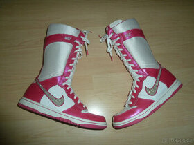 Vysoké dámské dívčí tenisky boty kecky Nike v.37,5