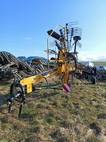 Stranový shrnovač píce New Holland PROROTOR L630