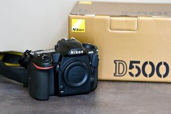 Prodám Nikon D500 - nafoceno 50 fotek