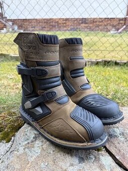 Boty na motorku Forma Terra Evo Low hnědé