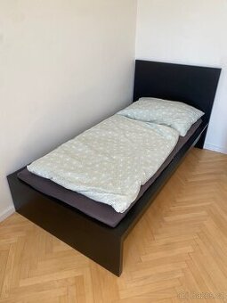 Posteľ s roštom a madracom IKEA