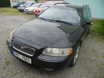Volvo V 70 2.4 TD kombi