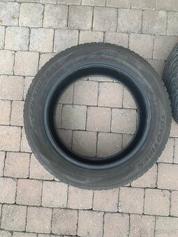 Sada pneumatik toyo tires
