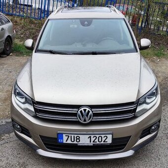 VW Tiguan 2.0 TDI 125kW 4Motion XENON ALCANTARA NAVI TAŽNÉ