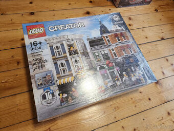 LEGO 10255 Shromáždění na náměstí