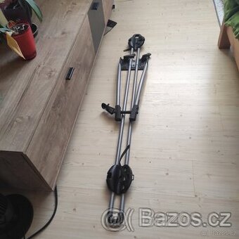 Příčníky + 2 strešní nosiče kol použito u Octavie 2 - Hagusy