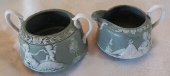 Cukřenka a konvička na smetanu, Wedgwood, Anglie