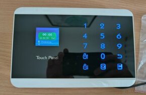 Víceúčelový bezdrátový GSM alarm s bohatým příslušenstvím