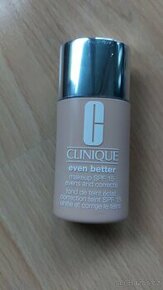 Clinique - korekční make up - WN 04 - žlutý podtón