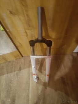 Vidlice UFIT 27,5" 80 mm 1"1/8 na kotoučové brzdy QR 9 mm