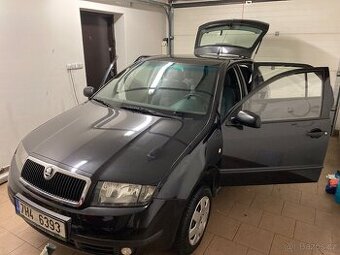 ŠKODA FABIA KLIMATIZACE, parkovací senzory, zánovní pneu…