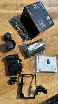 Panasonic Lumix GH5 - objektivy - SmallRig - baterie