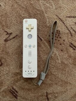 Dálkový ovladač na Nintendo Wii