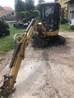 CAT 303CR pásový bagr