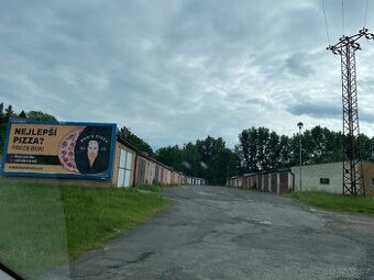 Garáže v Boru na pronájem