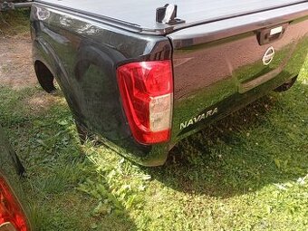 NISSAN NAVARA D23, D23T ZADNÍ KORBA KOMPLETNÍ VČ. ROLETY