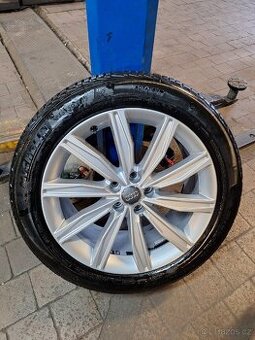 Originální alu kola Audi 19″ 4K0 601 025 G + Michelin