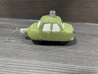 Nová vánoční ozdoba auto