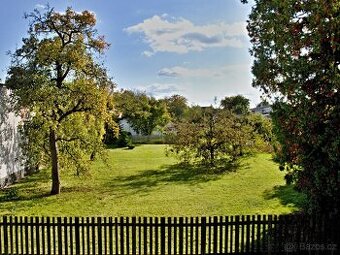 Prodám parcelu v obci Ráby, 592m2