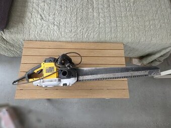 Prodám DeWALT DWE398- pila na stav. materiály