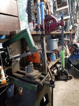 Strojní pila na kov