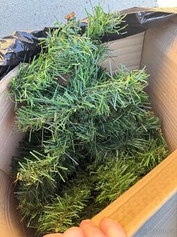 umělý vánoční stromek