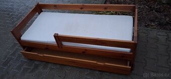 Detska drevena postel